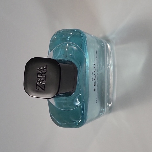 1073- Zara Seoul Men's Made In Spain - Picture 2 of 4